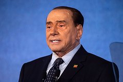 Наследники Берлускони захотели уничтожить его коллекцию картин