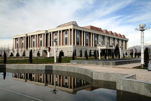 Россия стала почетным гостем Международной книжной выставки «Книга Душанбе» - Год Литературы